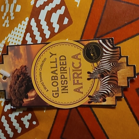 🦓Africa Throw Pillow - Picture 5 of 6